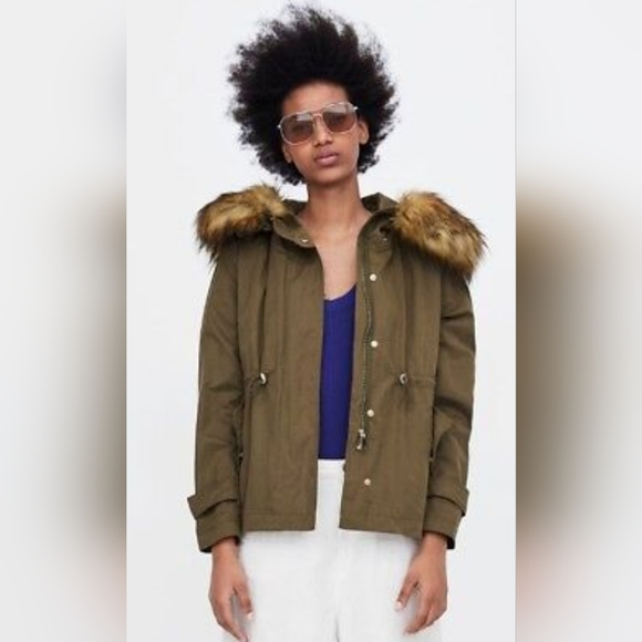 NWOT 🏷*** ZARA Khaki Faux Fur Hooded Short Parka - Picture 3 of 9